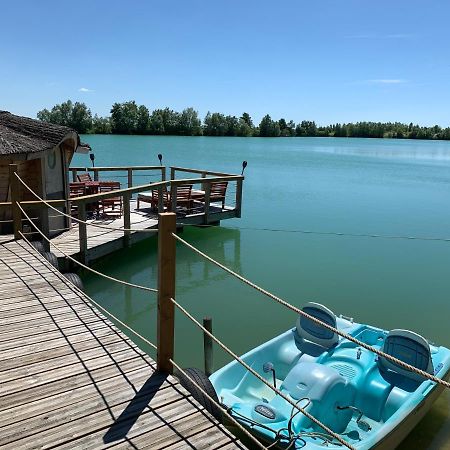Cabane Flottante Millenium Varanges 外观 照片